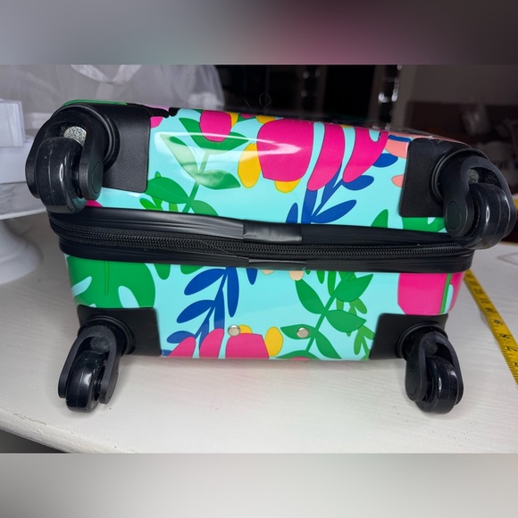 Hello Kitty Kids Jungle Tropical Suitcase - Green, Pink, White Animal Prink - Picture 8 of 9